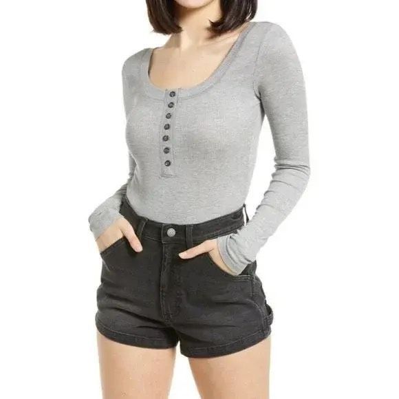 NWT Lulus Womens Heather Gray Long Sleeve Boat Neck Button Ribbed Bodysuit Sz M - Picture 12 of 12